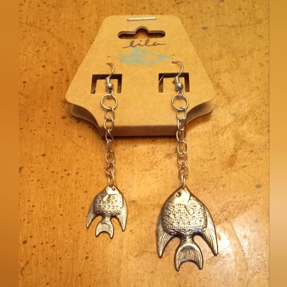 Lila On The Line Earrings